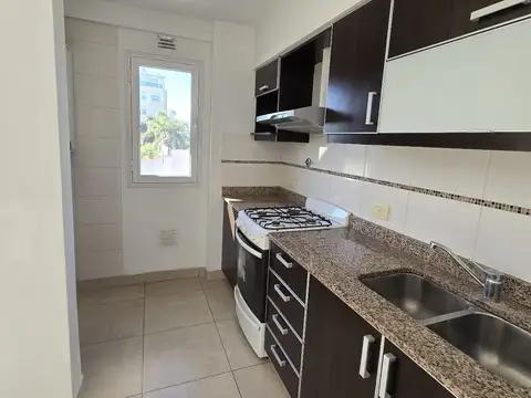 Departamento en Alquiler en Munro, $ 850.000