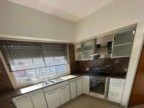 Departamento en Venta de 4 dormitorios