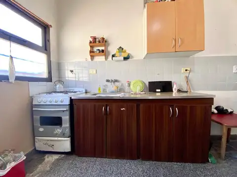 Casa 3 ambientes con 1 baño