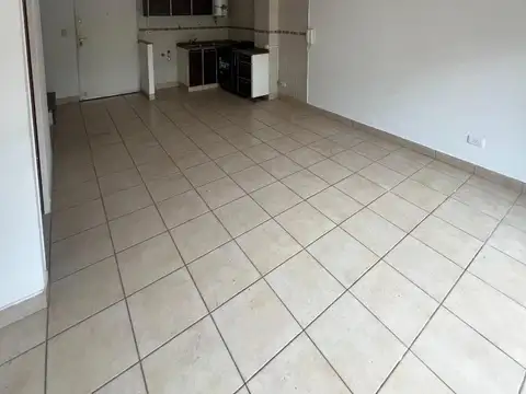 Depto Tipo Casa en Alquiler de 1 dormitorio