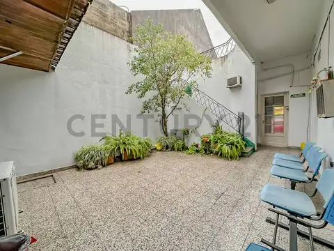 CASA a reciclar - GRAN Lote en LINIERS