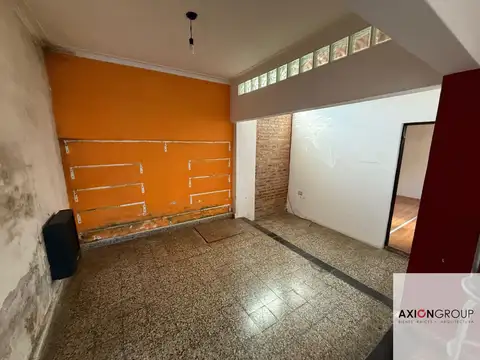 3 E/ 68 y 69-PH tipo casa  a reciclar sobre lote de 335 m2