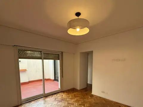 Aristobulo del Valle 1700, Piso 1