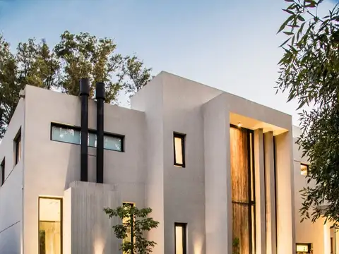 Excelente casa en Alquiler, Club de Campo Los Puentes, Lujan Lote 169