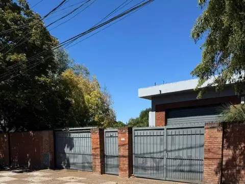 Basualdo 700, Piso 0