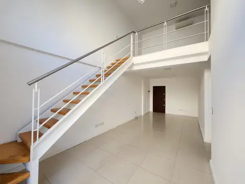 Duplex con Patio y Parrilla propia, Cochera . Complejo con Gym, Pileta, SUM y Seg 24 hs 