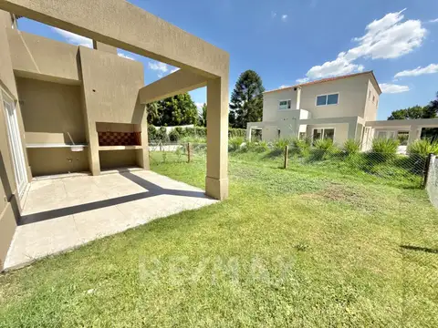 Casa en Venta en Saravi Village, USD 215.000