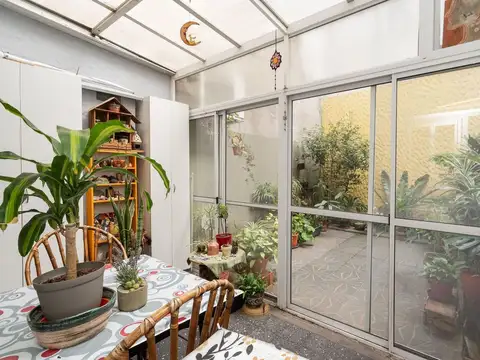 DEPARTAMENTO MONOAMBIENTE CON PATIO EN VENTA