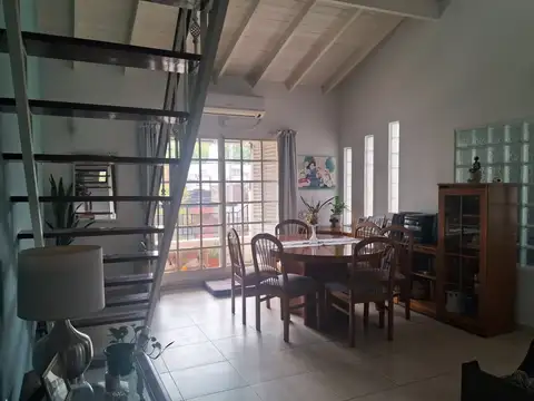 Depto Tipo Casa 3 ambientes con 1 baño