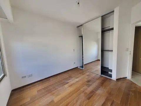 Departamento en Venta en Villa del Parque, USD 105.000