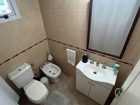 VENTA MONOAMBIENTE CASTELAR CENTRO LUMINOSO