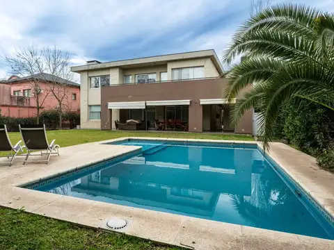 CASA EN VENTA EN SEPTIEMBRE LOTE INTERNO 5 AMB
