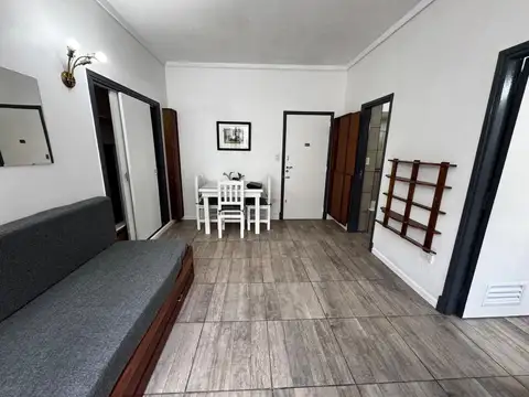 1 AMBIENTE RECICLADO Y AMOBLADO – LA PERLA