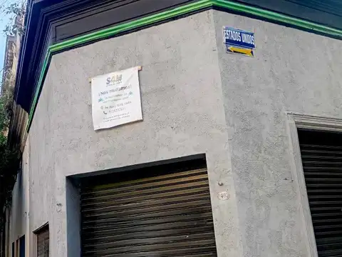 LOCAL EN ESQUINA  EEUU Y MATHEU  LOCAL  C/SOTANO