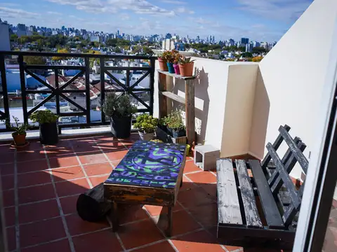 Excelente Departamento Monoambiente. Amplio Balcón Terraza -