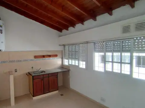 Depto Tipo Casa en Alquiler 13 años