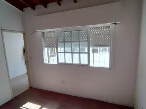 Depto Tipo Casa en Alquiler en Ciudadela, $ 550.000