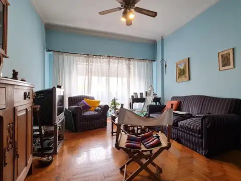 Garibaldi 203 , Piso 1