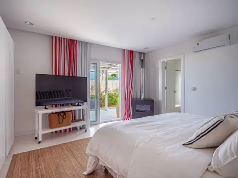 Casa en Alquiler en José Ignacio de 4 dormitorios 100