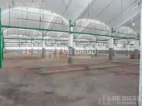 Deposito en alquiler 3841 m2 predio con seguridad Quilmes