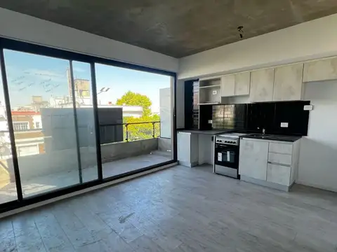 Vendo en Parque Chacabuco. Departamento Monoambiente Divisible. A estrenar.