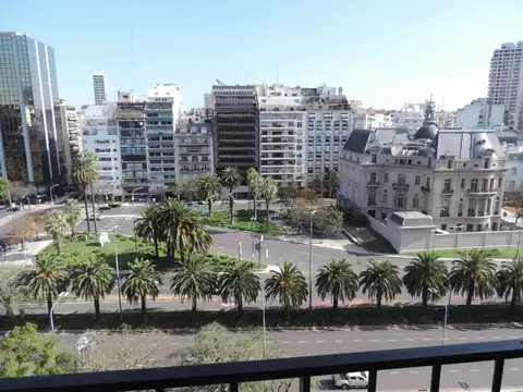 Carlos Pellegrini 1300