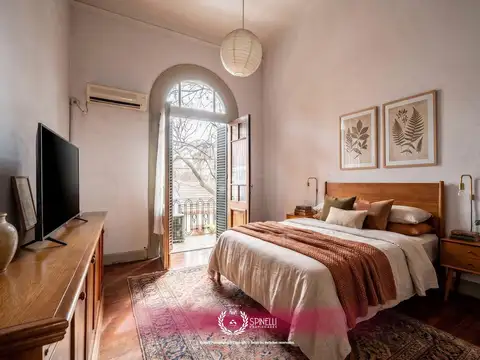 Venta casa 7 ambientes a reciclar patio 2 baños jardín 300M² sobre terreno de 232M² en Almagro