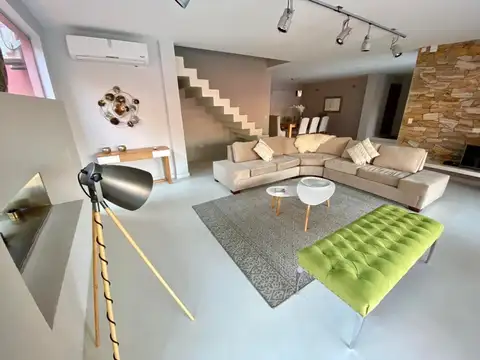 Casa en Alquiler de 4 dormitorios