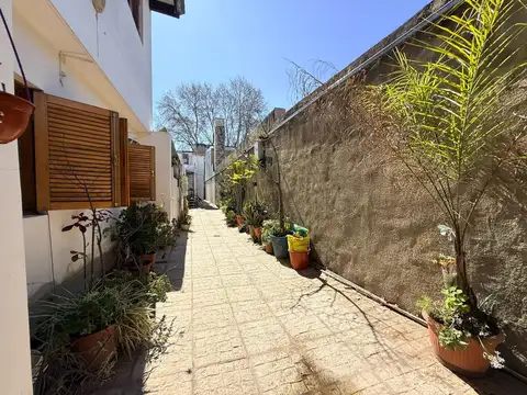 PH en Venta de Pasillo Dos dormitorios con Patio