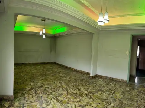 Departamento 5 ambientes con 1 baño