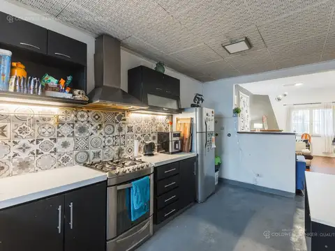 Casa en Alquiler con 1 cochera
