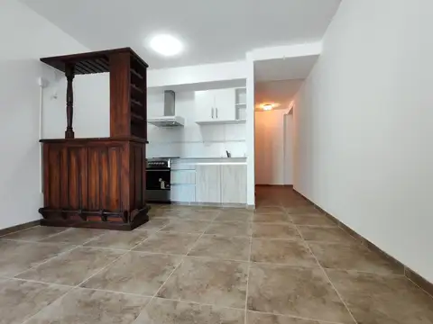 San Juan 3100, Piso 2