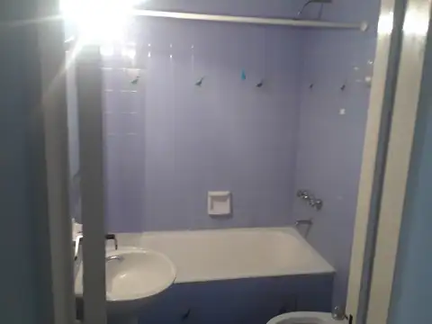 DOS AMBIENTES LUMINOSO COCINA Y LAVADERO