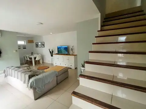 VENTA CASA 5AMB PILETA - APTO CREDITO- TIGRE