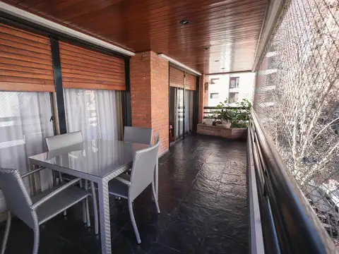 Departamento en Venta de 4 dormitorios