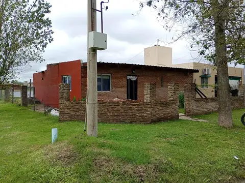 VENTA- CASA 2 DORMITORIOS EN TIERRA DE SUEÑOS 3- ROLDAN