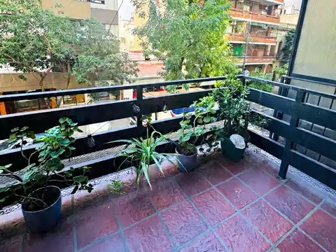 Venta departamento 3 ambientes en Palermo. Al frente vista abierta!  Amplio y muy luminoso! Bajas expensas