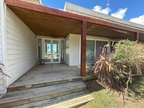 Casa en Alquiler en Eden Rock, USD 1.400