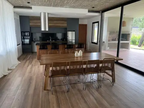 Casa en Venta en Álamos 2, USD 390.000