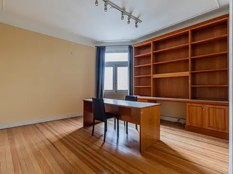 Oficina en Alquiler 55 años