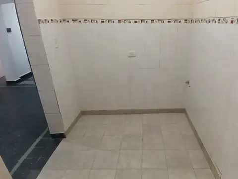 Depto Tipo Casa en Alquiler 60 años