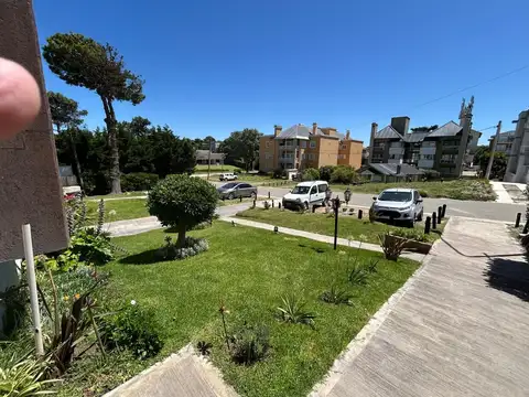 De los Silenios 100, Piso 2