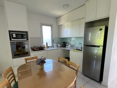 Departamento en Alquiler con 1 cocheras