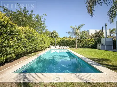 Casa en venta en barrio Los Alisos, Nordelta