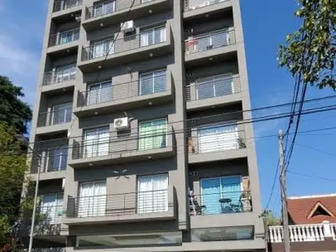 San Lorenzo 1700, Piso DESC