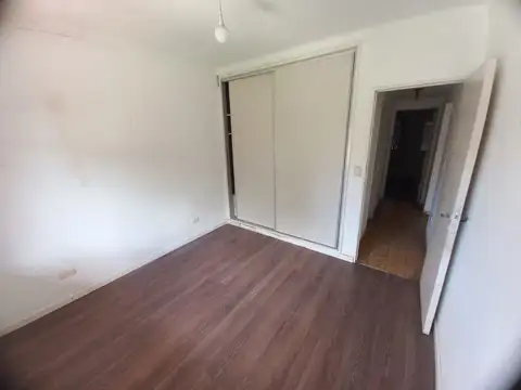 Casa 10 ambientes con 4 baños