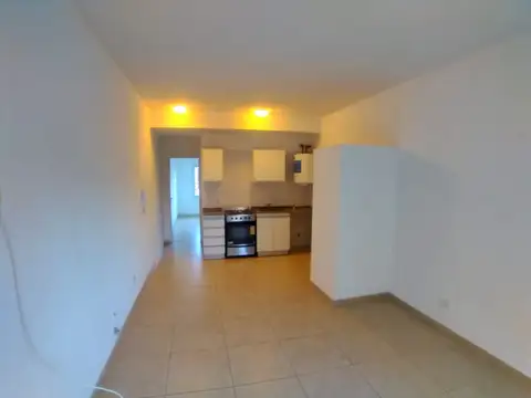 Departamento en Alquiler en Bella Vista, $ 600.000