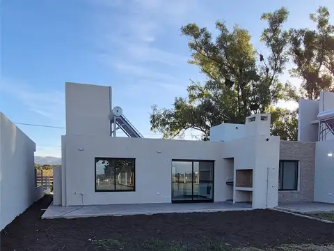 Pública 100, Piso 00