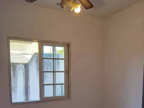 Departamento en Alquiler en Agronomia, $ 450.000