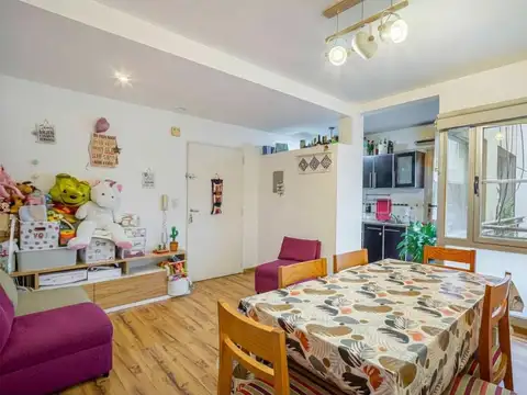 VENTA DEPARTAMENTO 2 AMBIENTES EN PARQUE CHACABUCO CON BALCÓN
